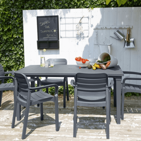 468251-1_zahradny-jedalensky-set-hazel-grafit-na-terase